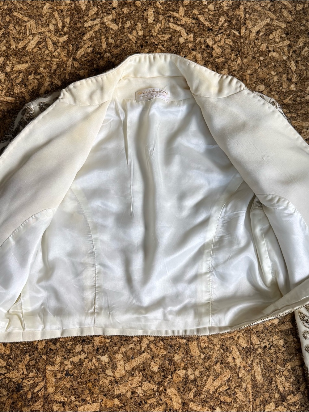 Cream and Gold Embellished Cropped Jacket - Picture 5 of 6